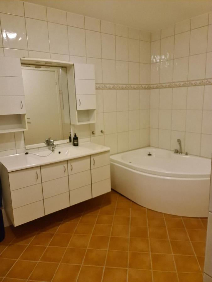 טרומסה Great Villa With Amazing View מראה חיצוני תמונה